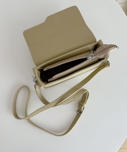 ボックス型ショルダーバッグ